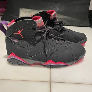Never worn - Nike air Jordan retro 7. Size Ms9